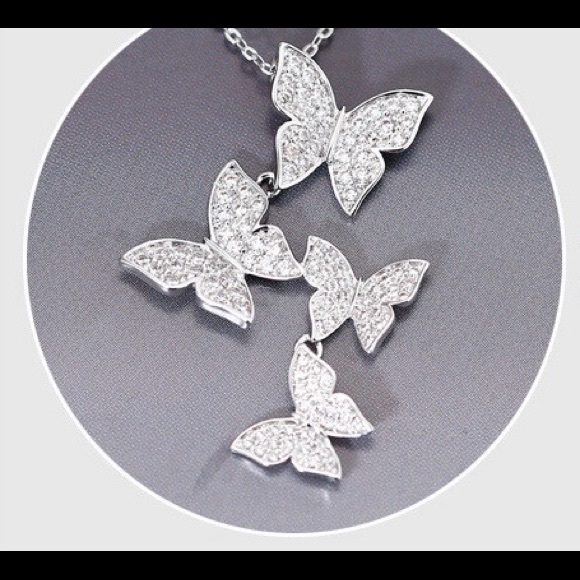 🌺 STERLING SILVER (925) ZIRCON BUTTERFLY NECKLACE - Picture 8 of 8